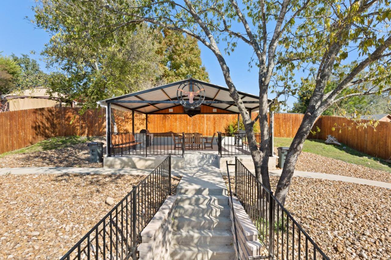 Cyc Eclectic Back House With Bbq Gazebo Villa San Antonio Buitenkant foto