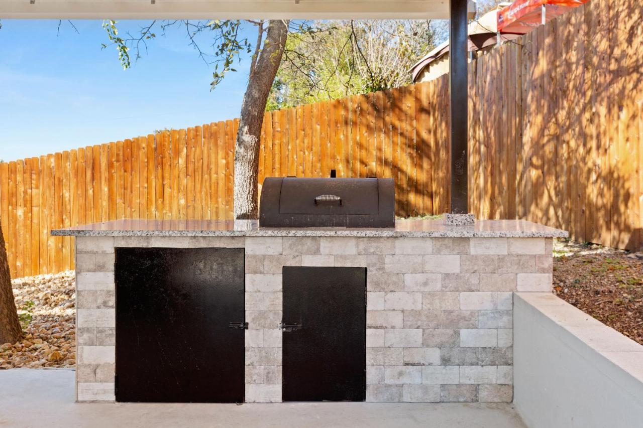 Cyc Eclectic Back House With Bbq Gazebo Villa San Antonio Buitenkant foto
